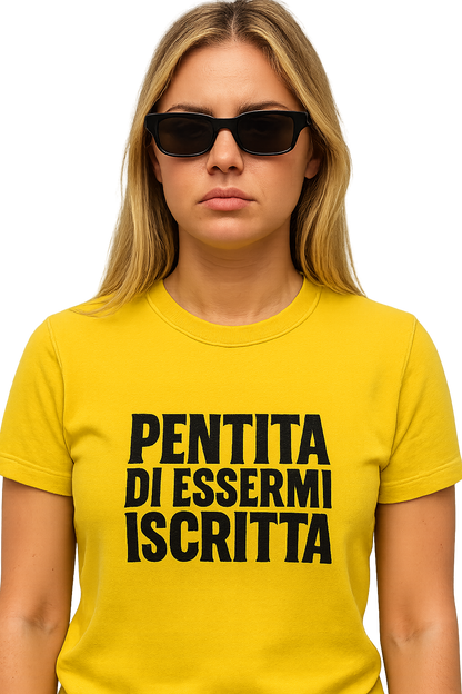 T-shirt Girocollo Classica Unisex | pentita di essermi iscritta