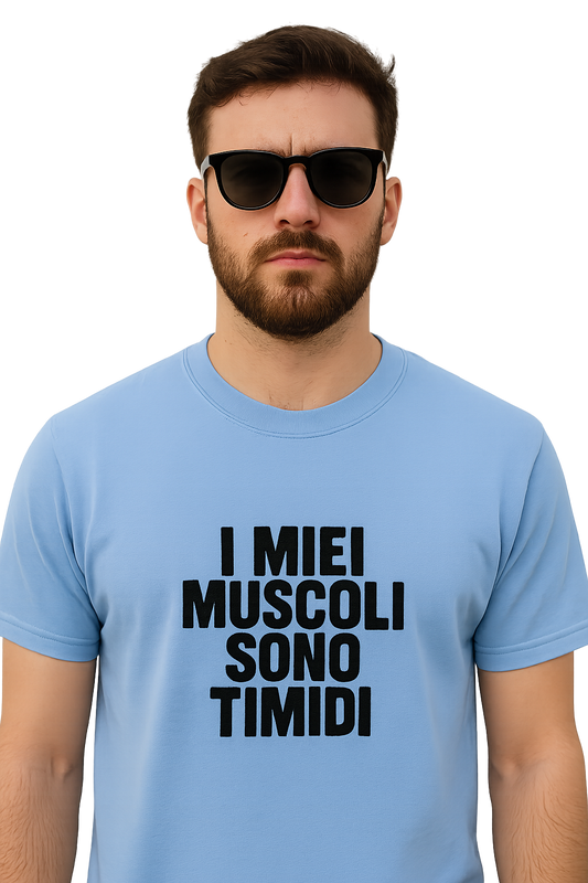 T-shirt Girocollo Classica Unisex | i miei muscoli sono timidi