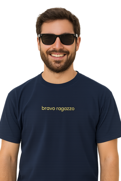 T-shirt girocollo Unisex Ricamata - bravo ragazzo