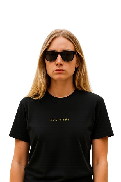 T-shirt girocollo ricamata - determinata