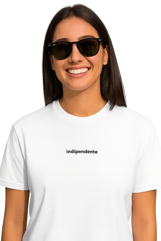 T-shirt girocollo ricamata - indipendente