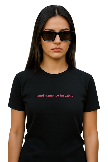 T-shirt girocollo ricamata - emotivamente instabile