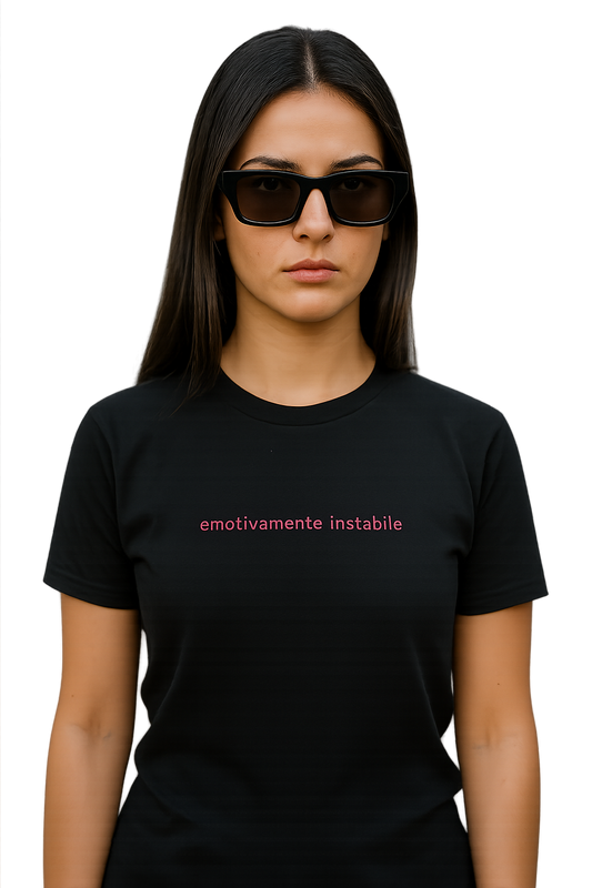 T-shirt girocollo ricamata - emotivamente instabile