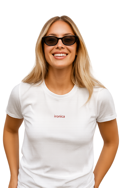 T-shirt girocollo ricamata - ironica