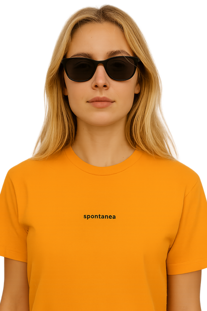 T-shirt girocollo ricamata - spontanea