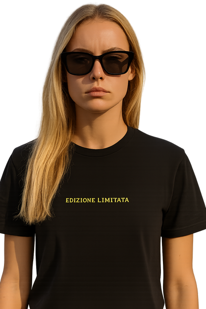T-shirt girocollo ricamata - edizione limitata