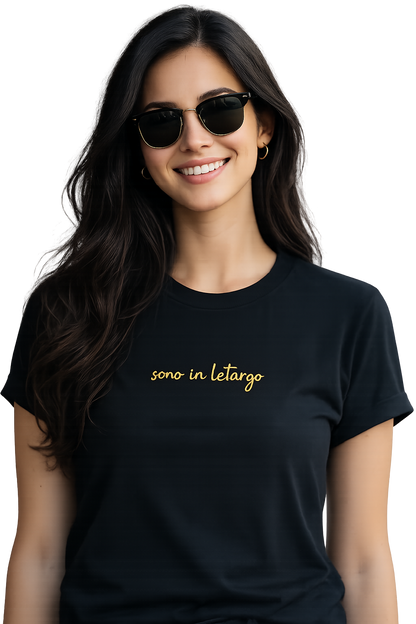 T-shirt girocollo ricamata - sono in letargo