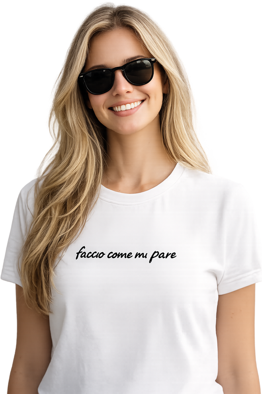 T-shirt girocollo ricamata - faccio come mi pare