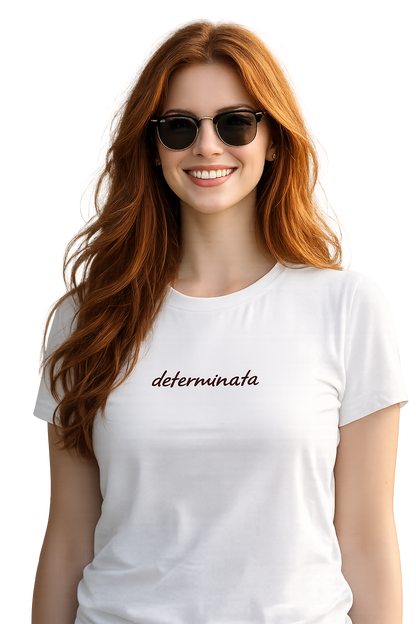 T-shirt girocollo ricamata - determinata