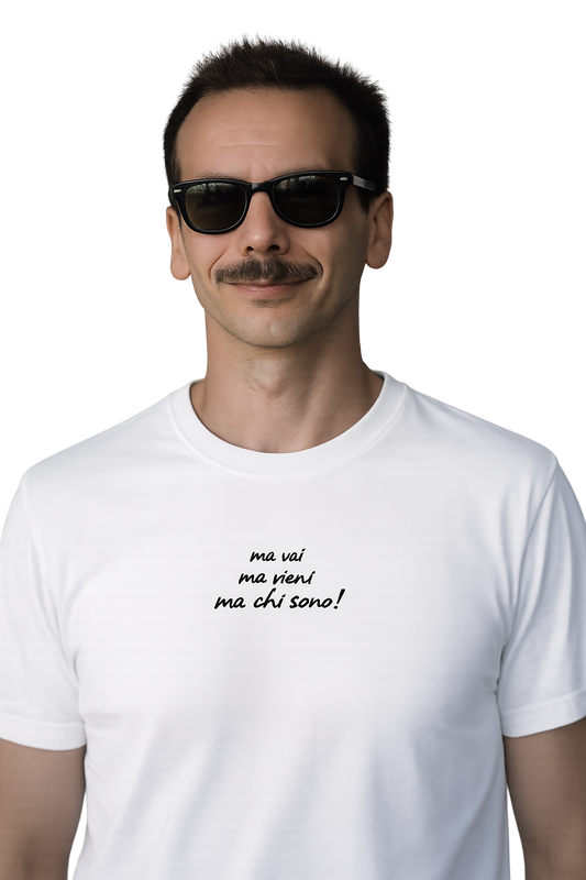 T-shirt girocollo ricamata - ma chi sono!