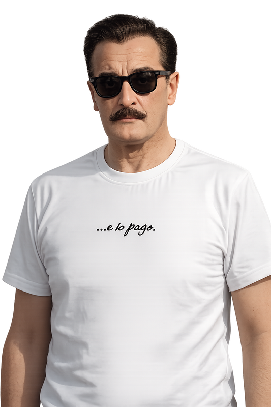 T-shirt girocollo ricamata - ...e io pago.