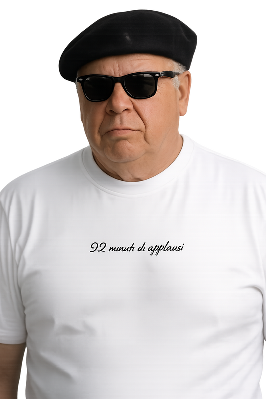 T-shirt girocollo ricamata - 92 minuti di applausi