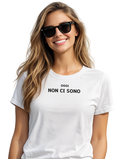 T-shirt girocollo ricamata - oggi NON CI SONO